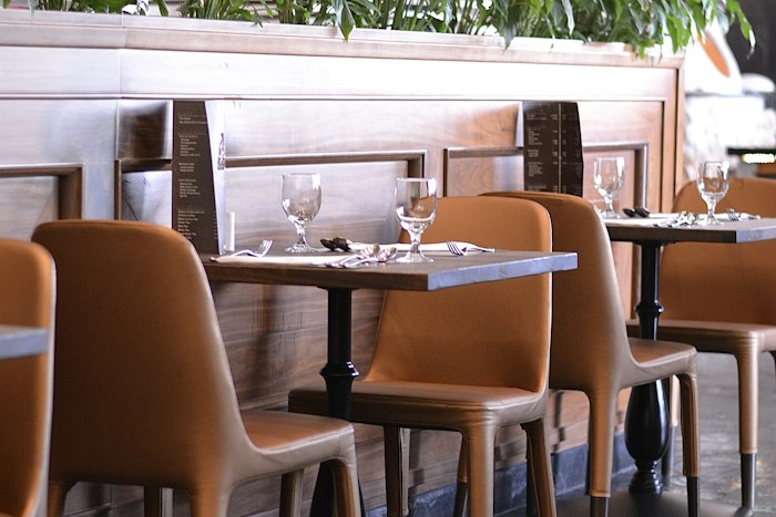 Restaurants Sit-down and casual dining